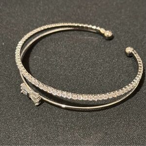 18k white gold plated w simulated diamond w bow charm bangle | Brand new